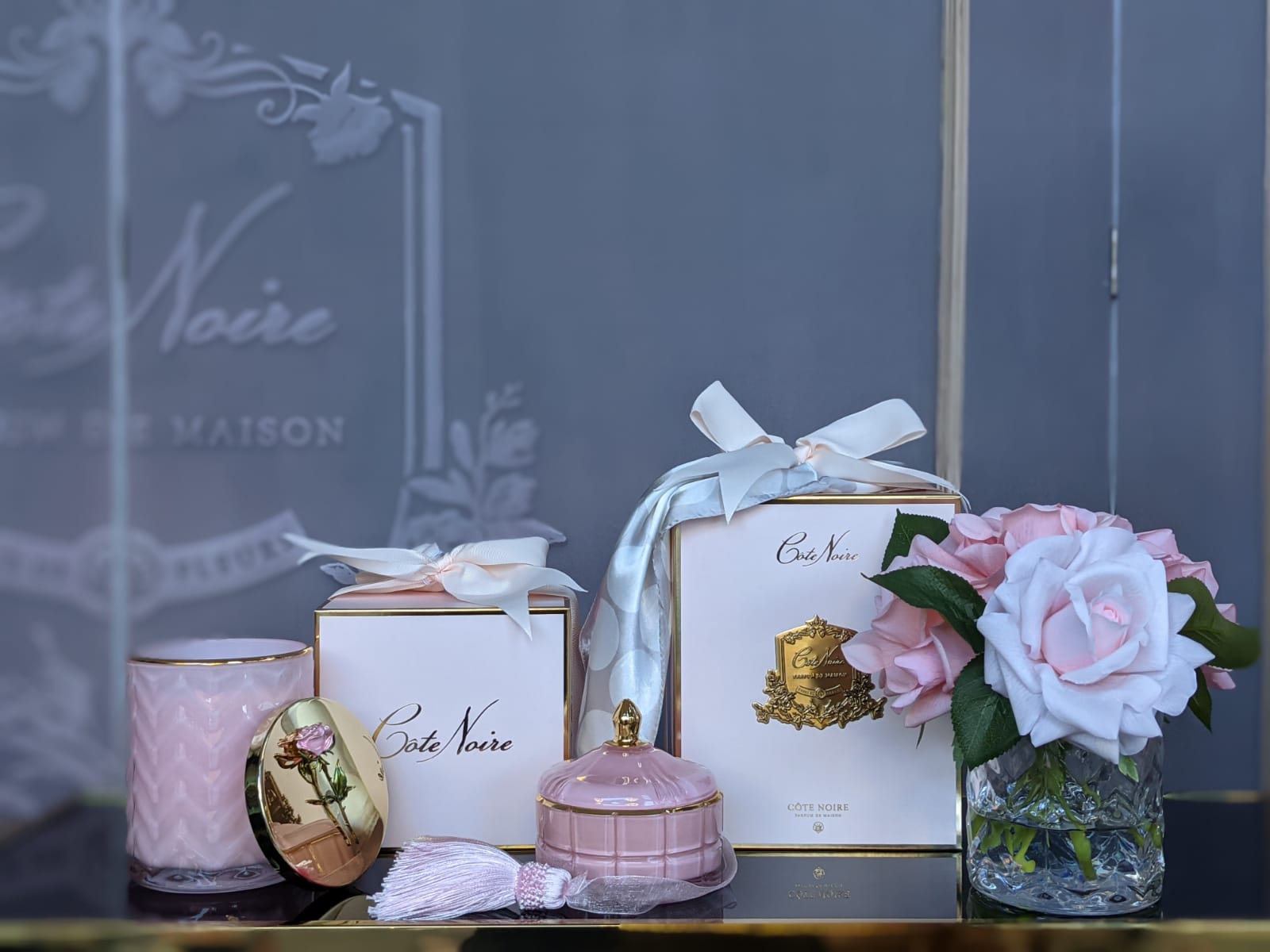 Côte Noire Herringbone roses mixed pink vase clear HCF08