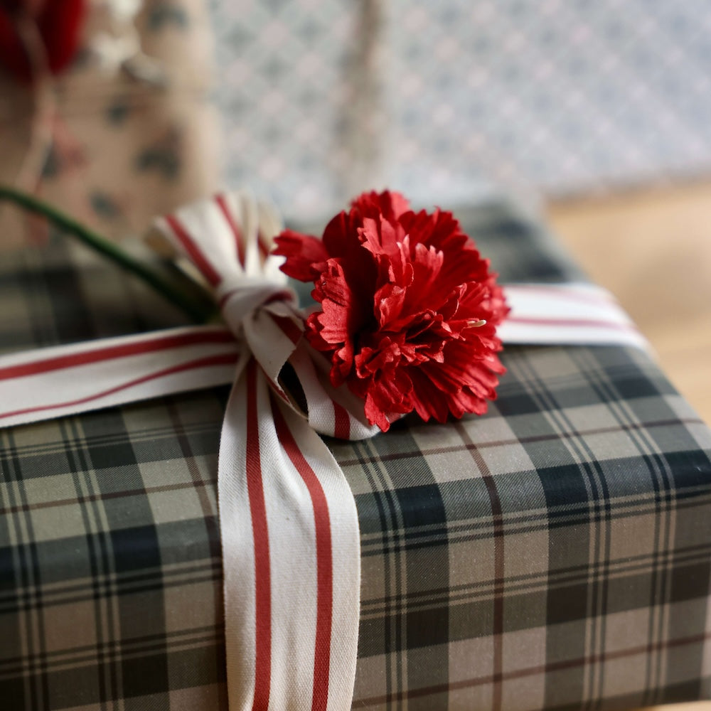 Flowrette Oeillet papier rouge fleur tige x1 romantique