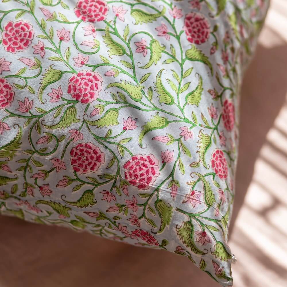 Flowrette Morena housse de coussin imprimé rose block print