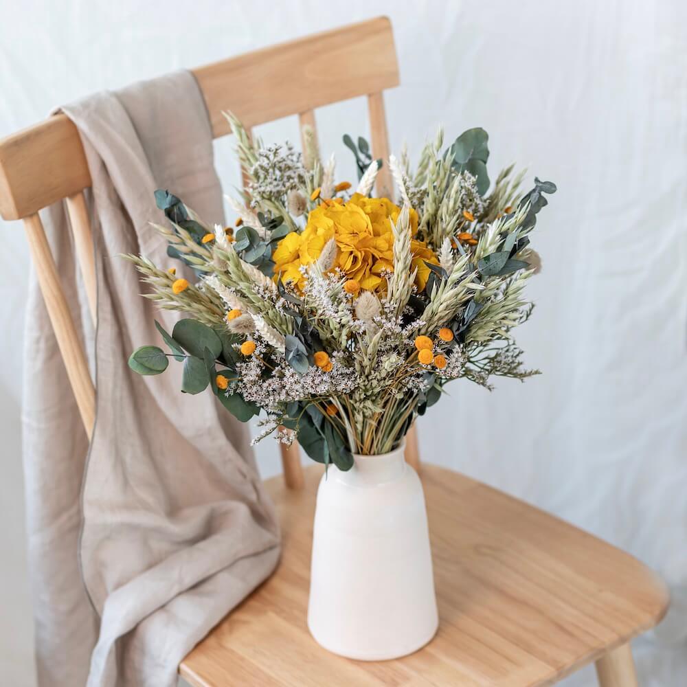 Flowrette Ambroise bouquet fleurs sechees jaune safran S