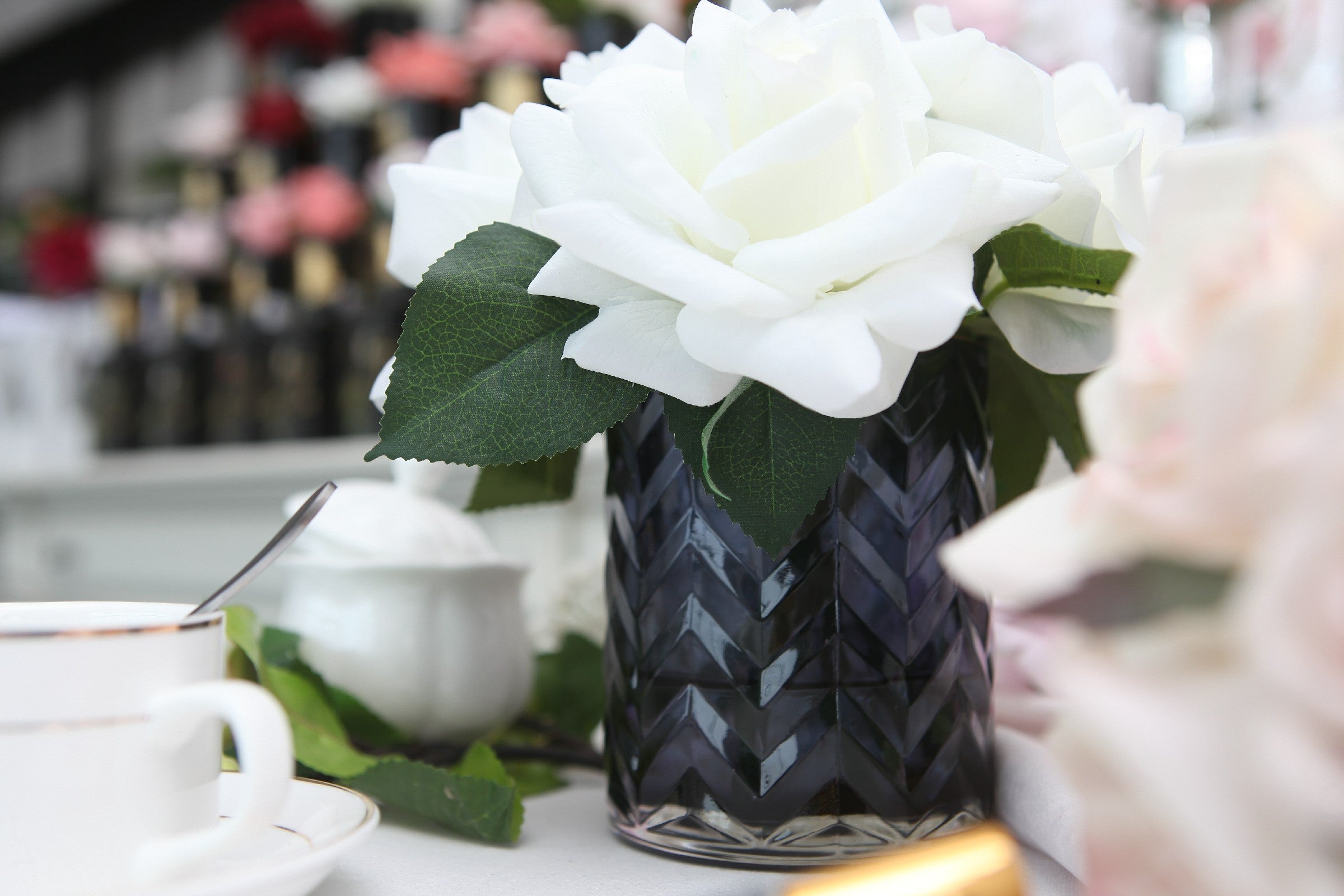 Côte Noire Herringbone fleurs roses blanches HCF04 bleu