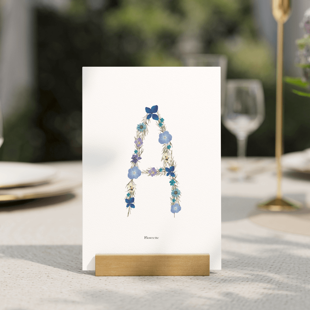 Flowrette Décoration affiche lettre bleue A5 herbier naissance