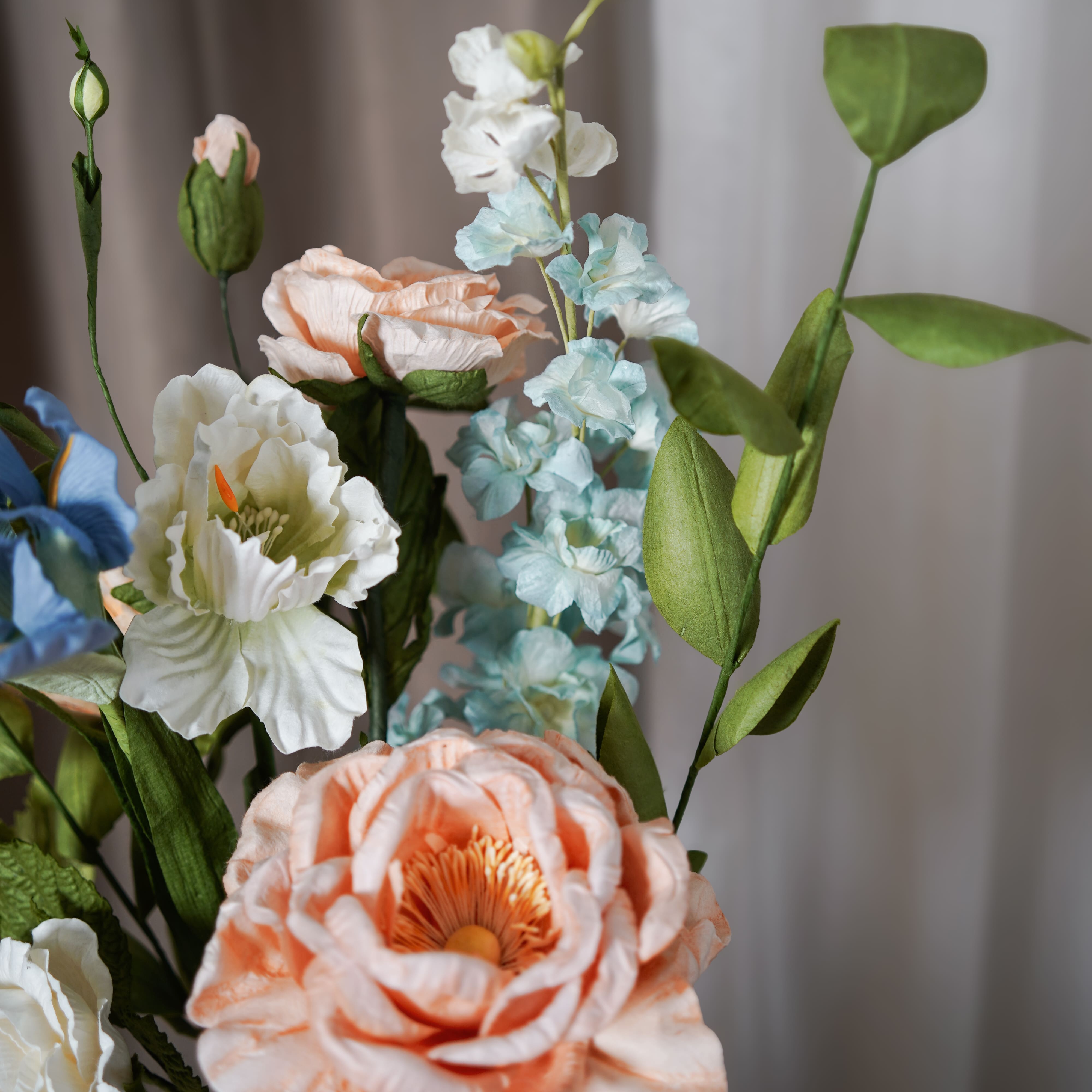 Flowrette Fleurs en papier Hokusai bouquet papier bleu blanc