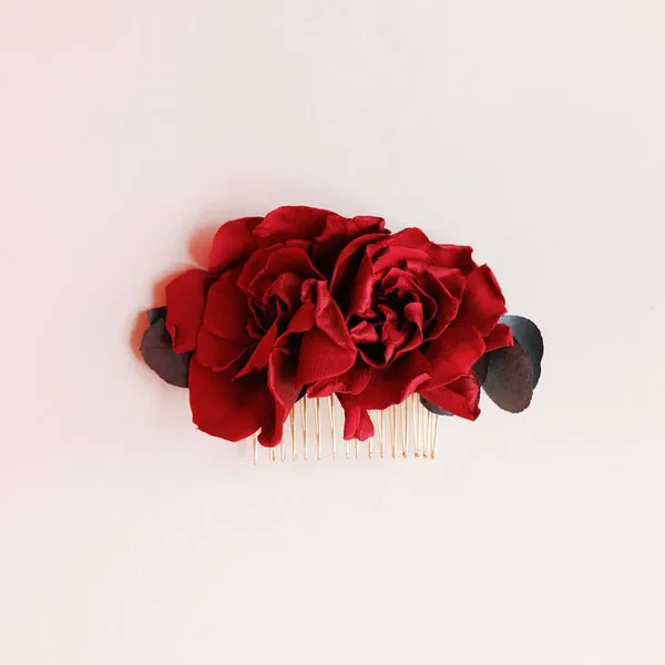Flowrette Clémence peigne mariage fleurs stabilisées rouge