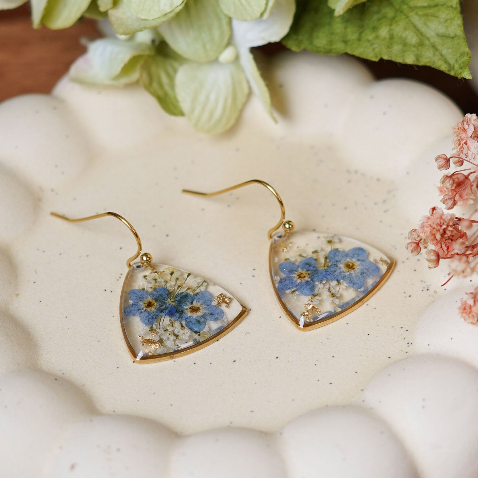 Flowrette Almée boucles d'oreilles fleurs séchées bleues