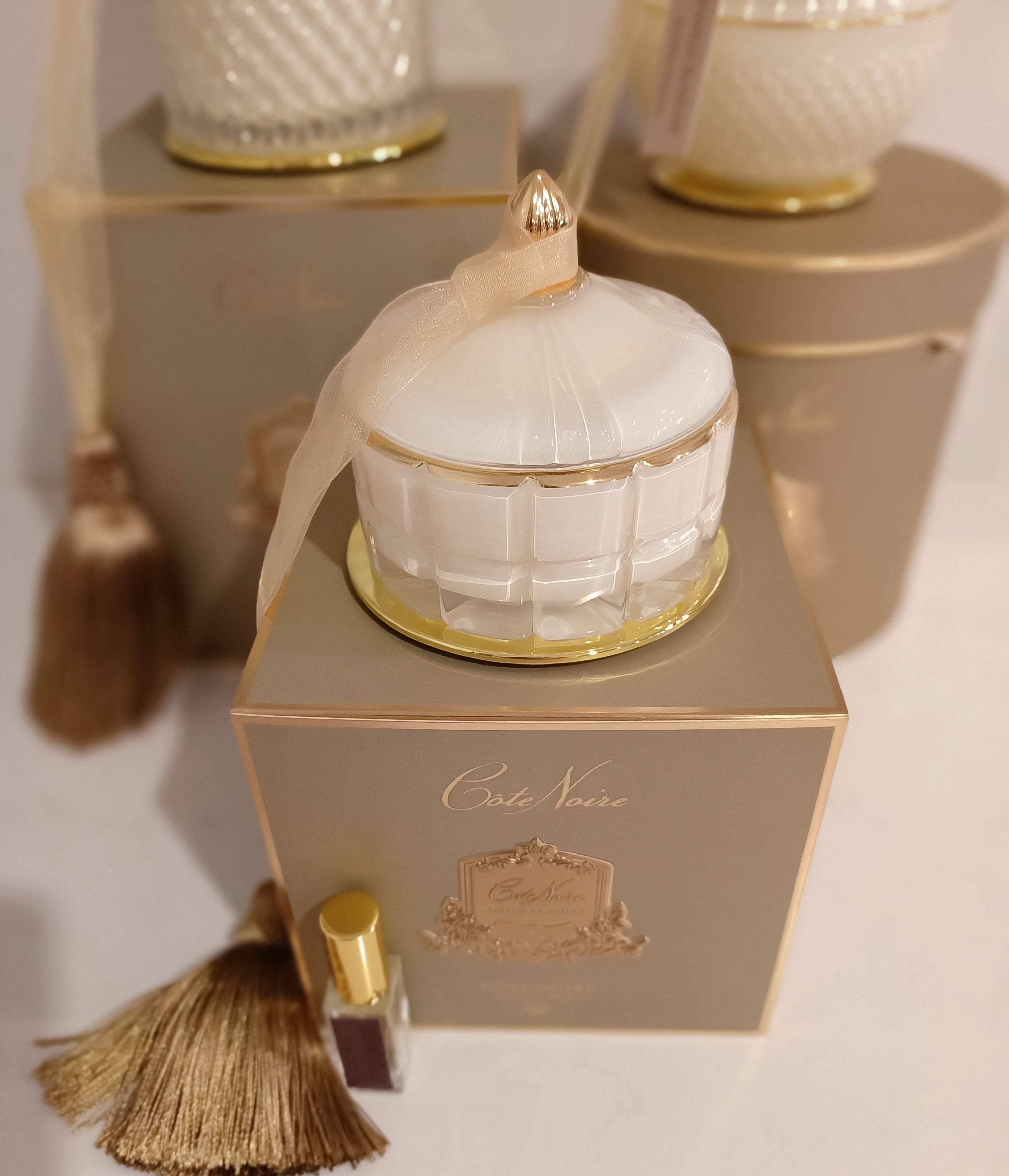 Côte Noire Art Deco GML45015 bougie vanille blanche crème 200g