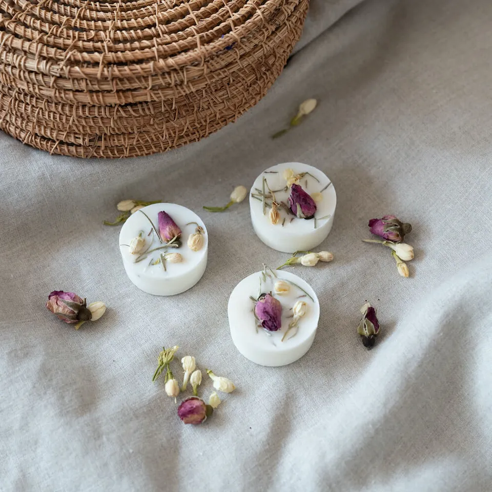 Flowrette Fondants fleuris jasmin cire soja x6 fleurs séchées