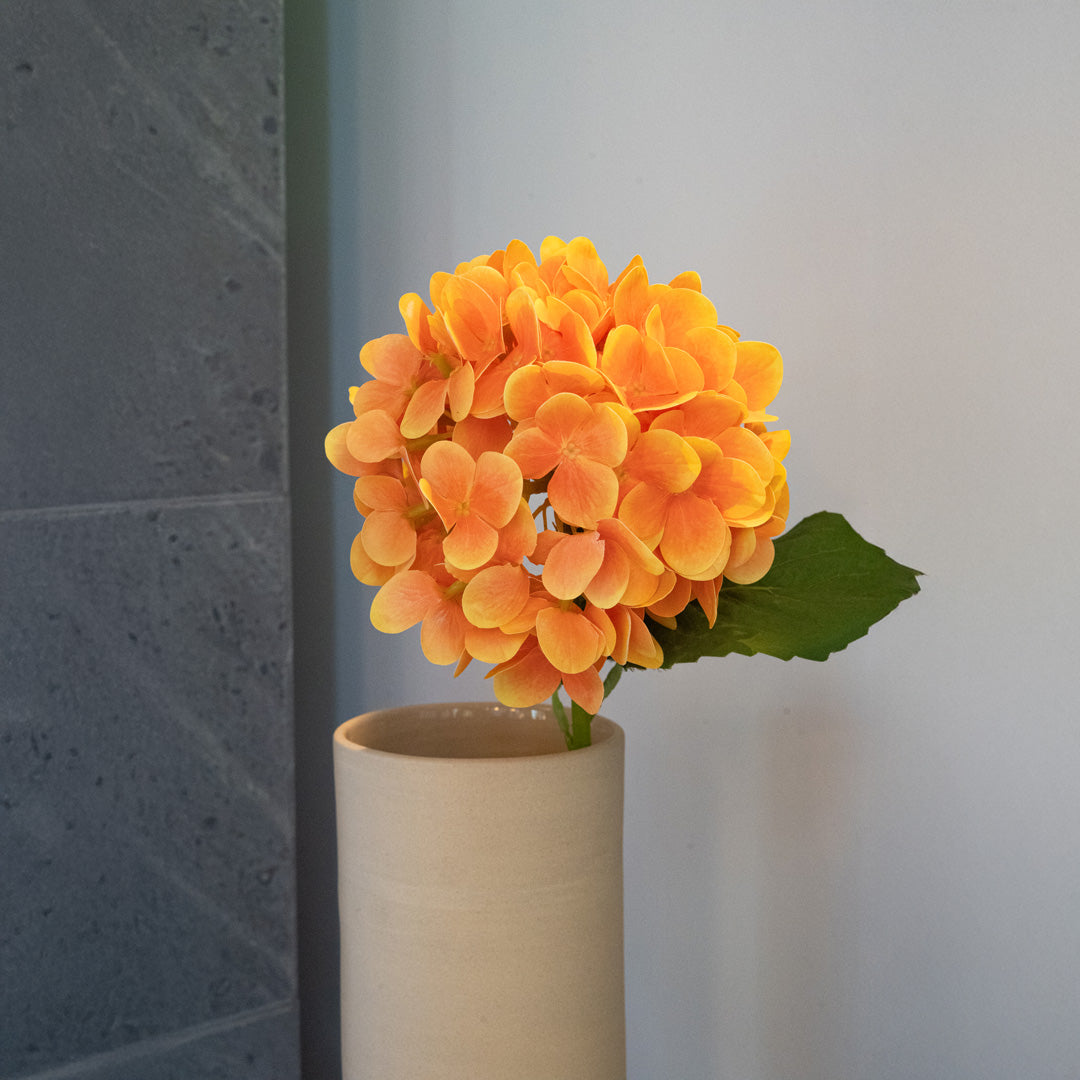 Flowrette Hortensia orange x1 fleur artificielle Real Touch