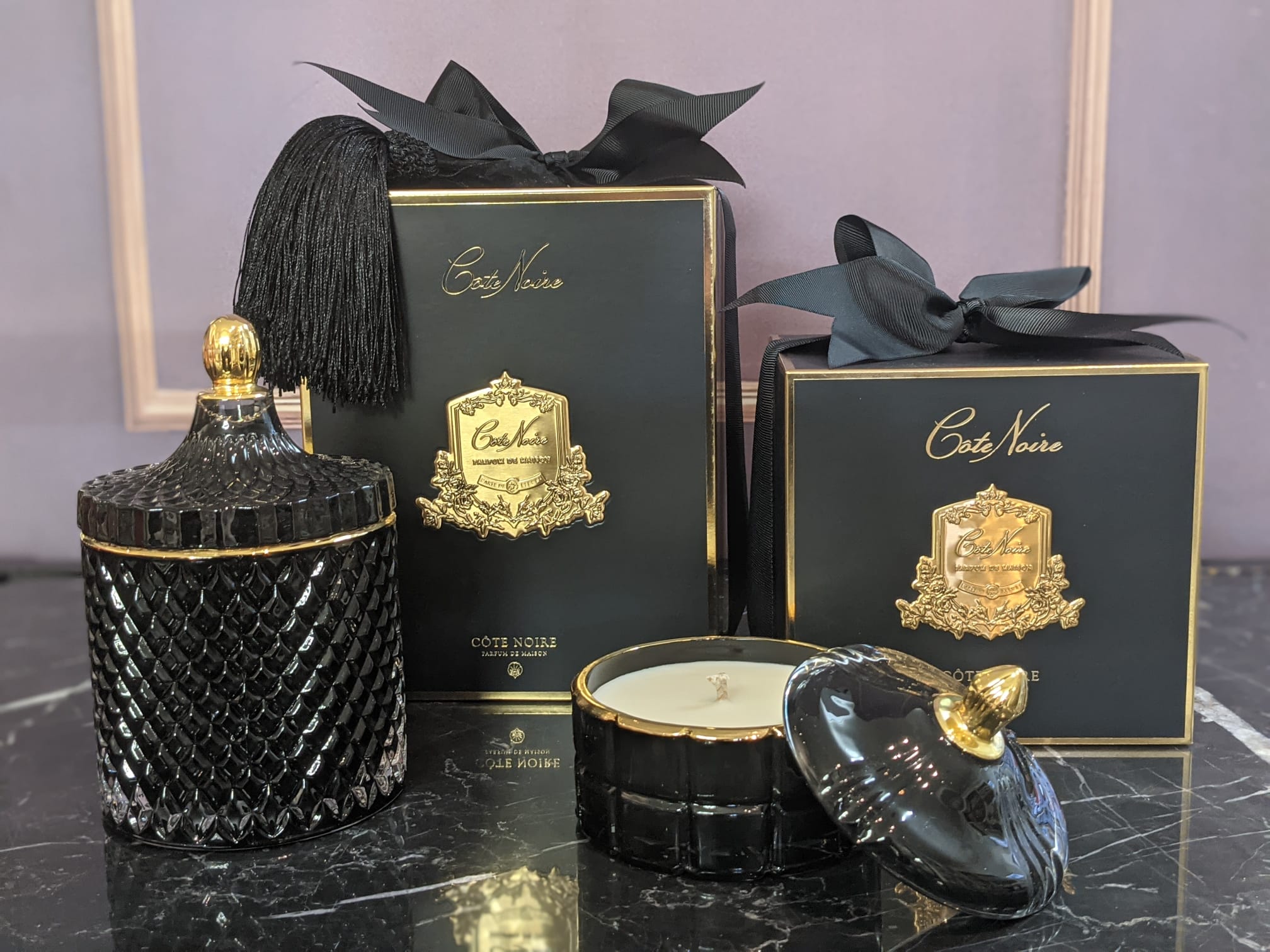Côte Noire Art Deco bougie Queen of the Night 600g noir or