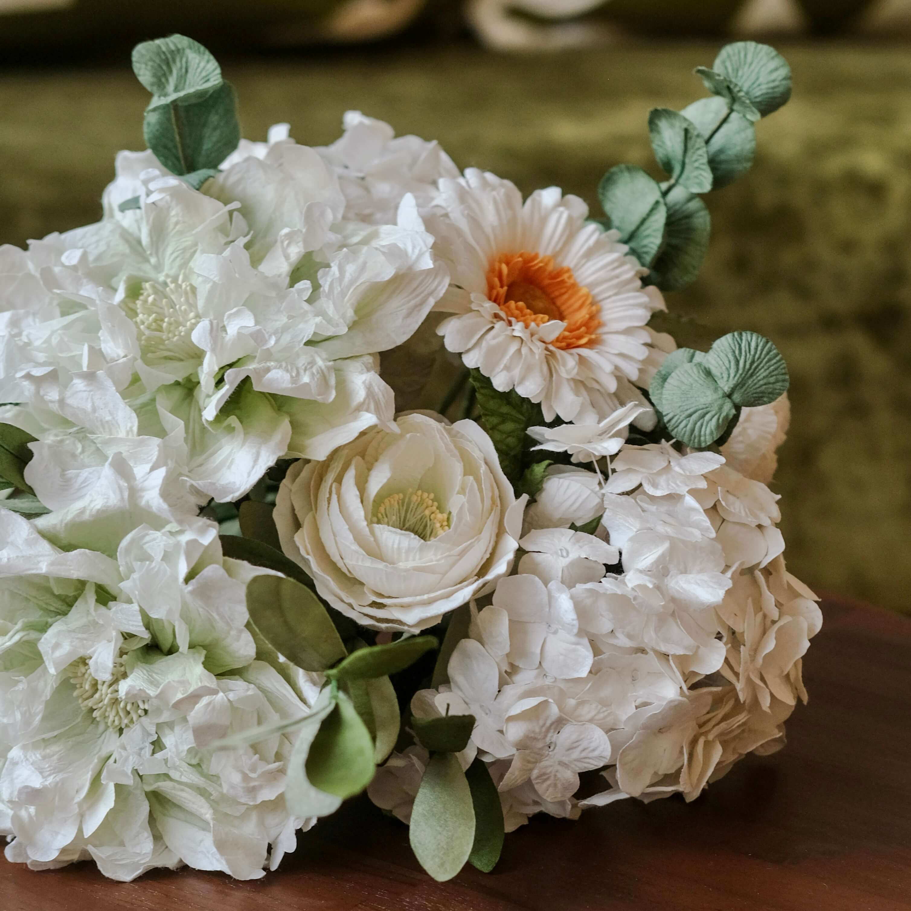 Flowrette Alma bouquet fleurs papier blanc hortensia