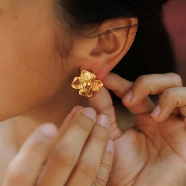 Flowrette Bertille Petites boucles d'oreilles doré fleurs