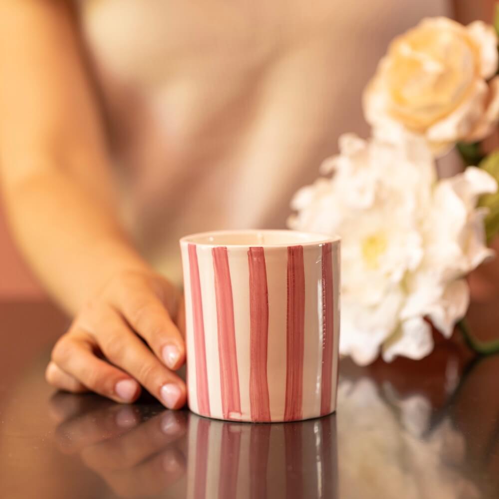 Flowrette Bougie rayée bougie parfumée rose musc soja