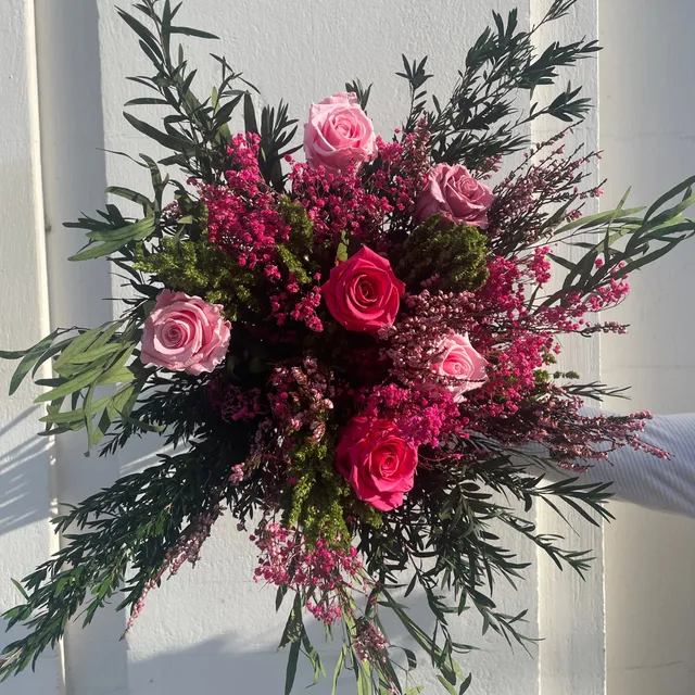 Ateliers Ouchamp Rue Lepic bouquet éternel roses 40 cm