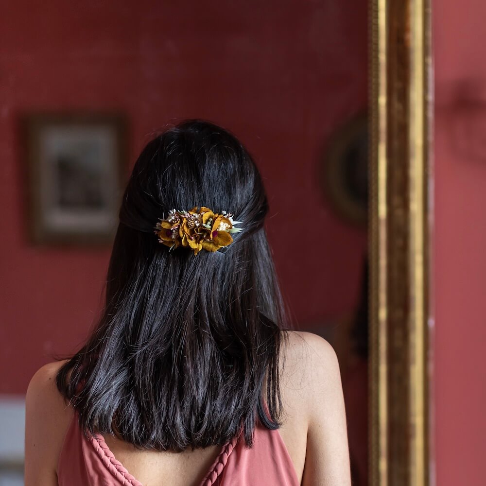 Flowrette Andréa peigne fleurs séchées boutons jaunes