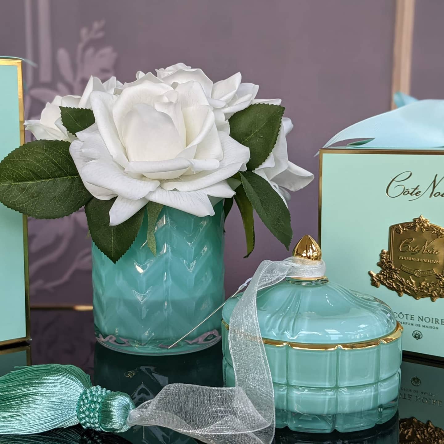 Côte Noire Art Deco GML45001 bougie Persian Lime 200g bleue