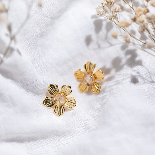Flowrette marguerite petites boucles d'oreilles fleurs séchées dorées