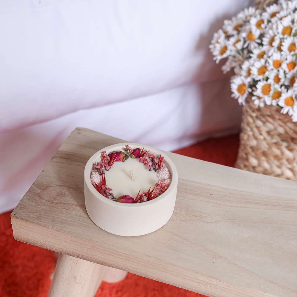 Flowrette Grand Amour bougie fleurie soja rose sauvage