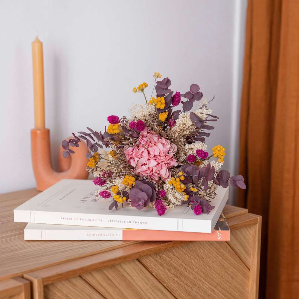 Flowrette Fleurs séchées Bouquet Edgar bouquet séché fuchsia
