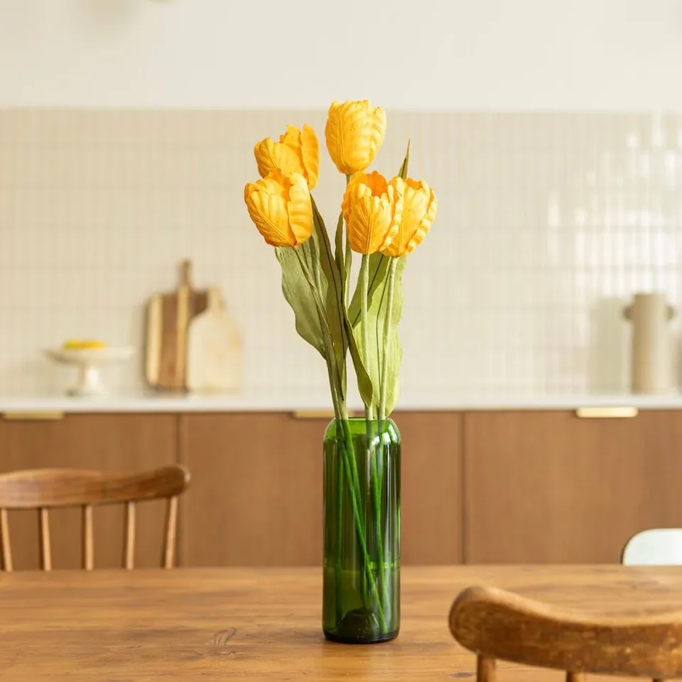 Flowrette Tulipe en papier jaune tige x1 sans entretien