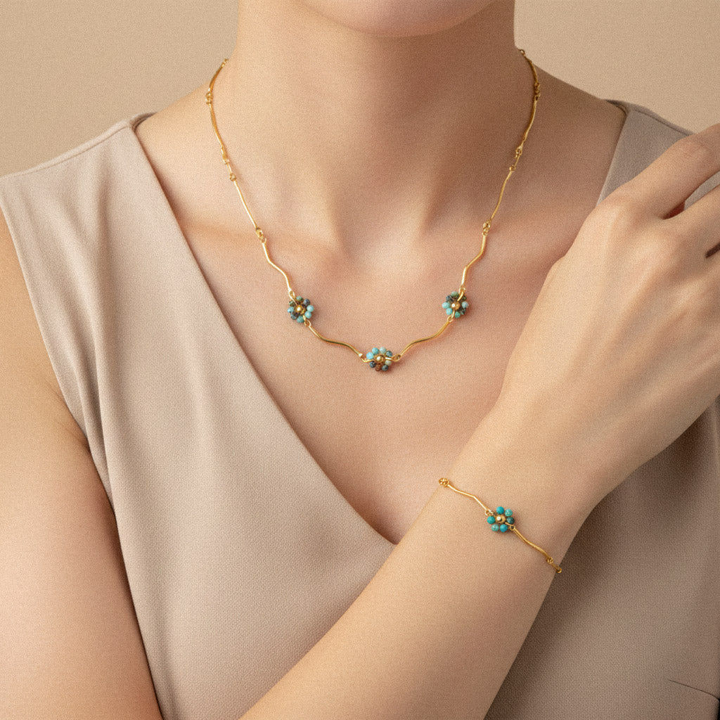 Flowrette Anémone collier doré perles naturelles floral