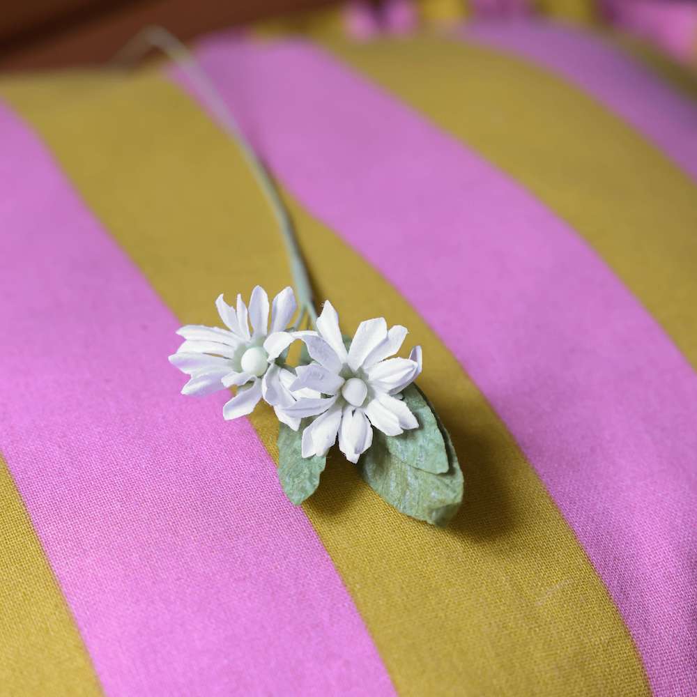 Flowrette Fleurs en papier Marguerites sauvages fleur blanche x1