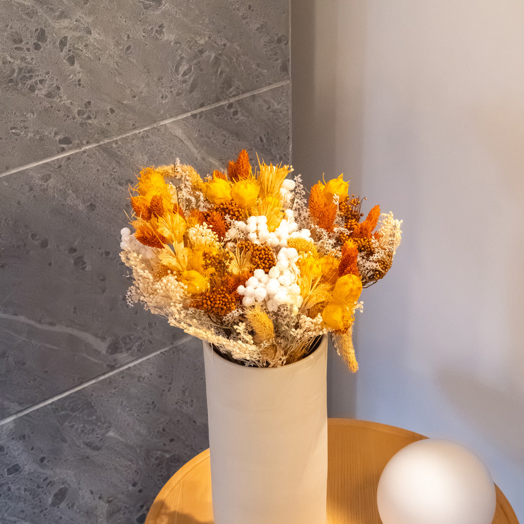Flowrette Victor bouquet fleurs séchées jaune taille M
