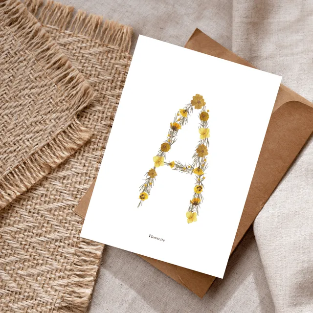 Flowrette Carte herbier lettre jaune carte postale fleur