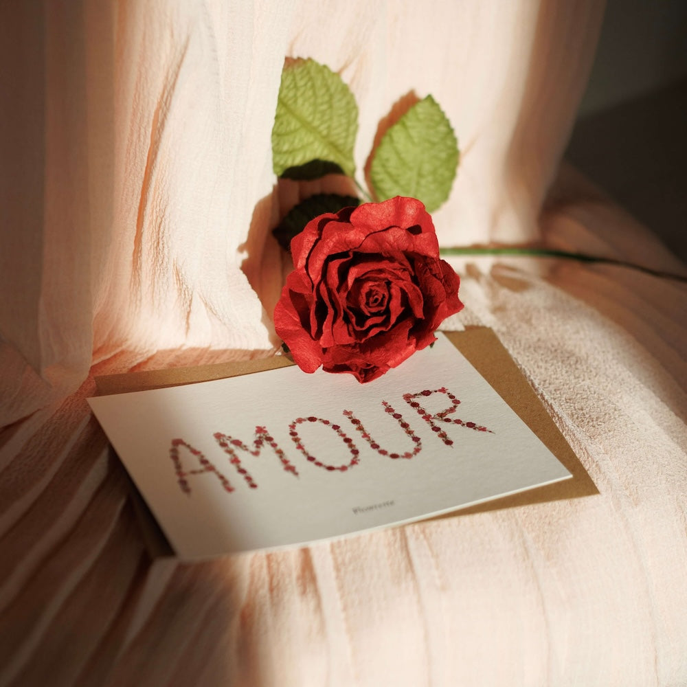 Flowrette coffret Amour rose papier rouge Saint-Valentin