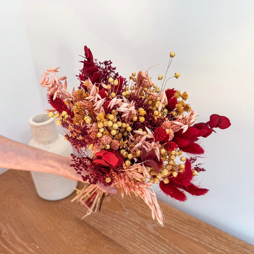 Flowrette Fleurs séchées Archibald bouquet séché M bordeaux
