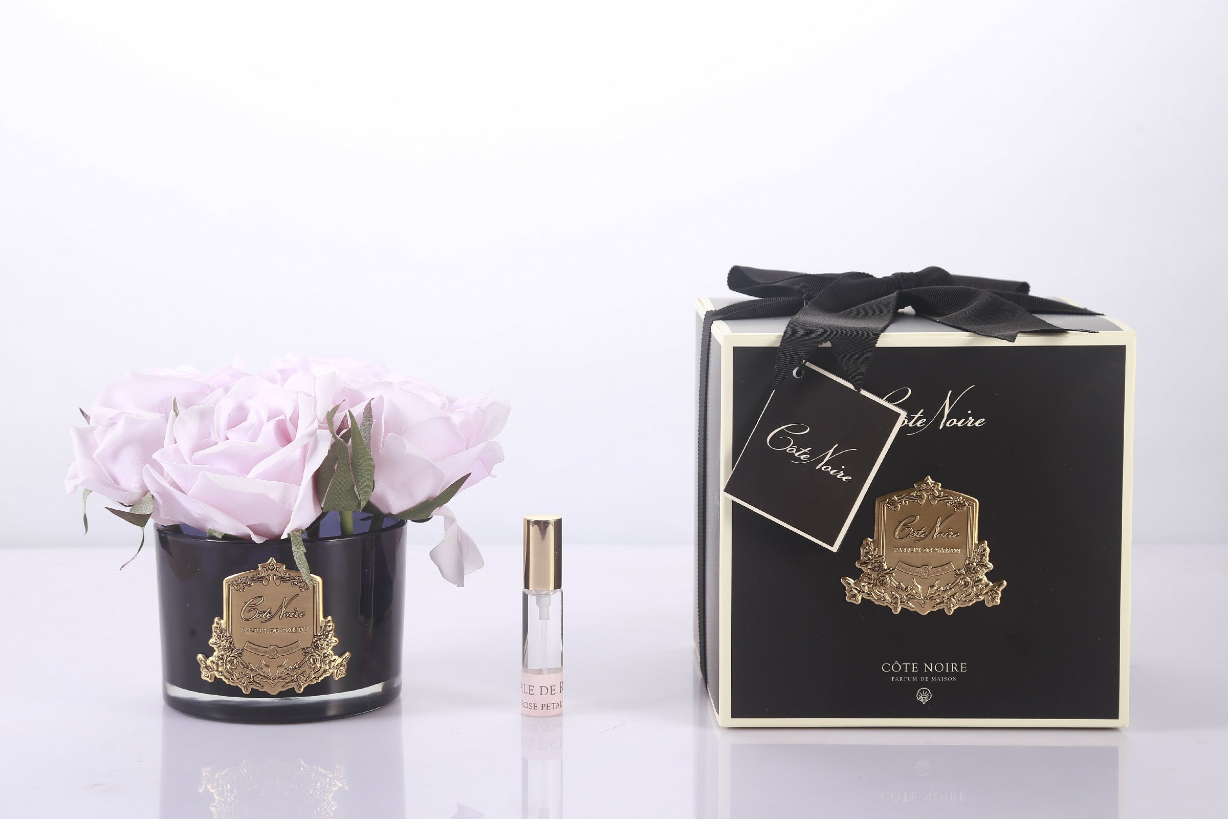 Côte Noire 5 Roses bouquet GMRB66 rose French Pink noir