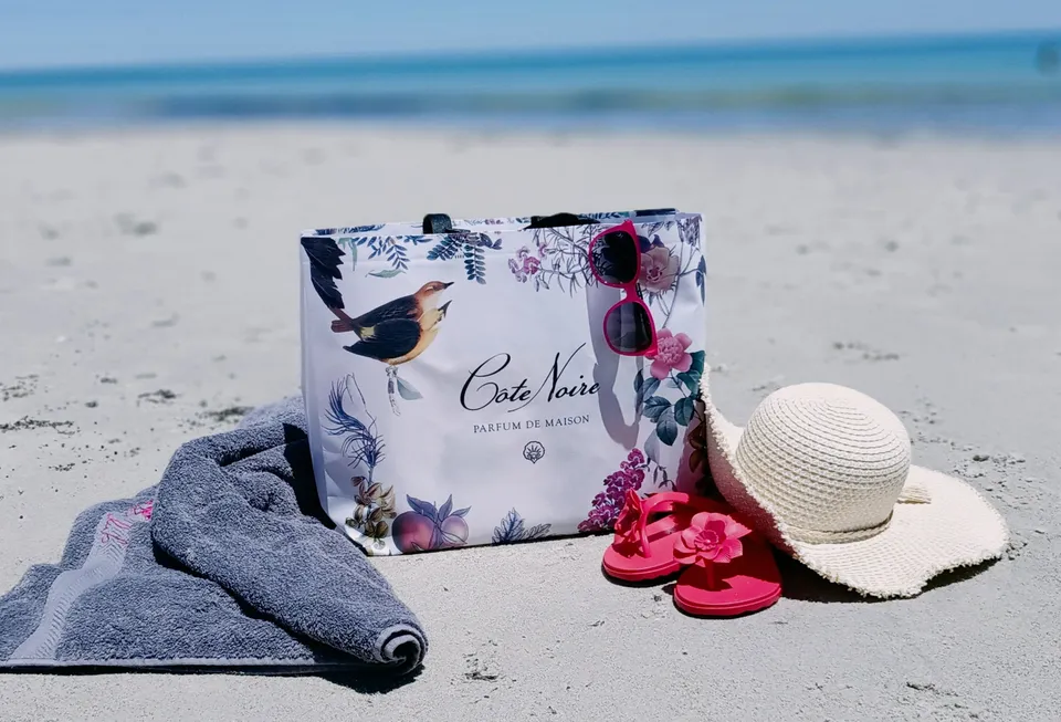 Côte Noire Gift Packs tote bag Birds Flowers toile