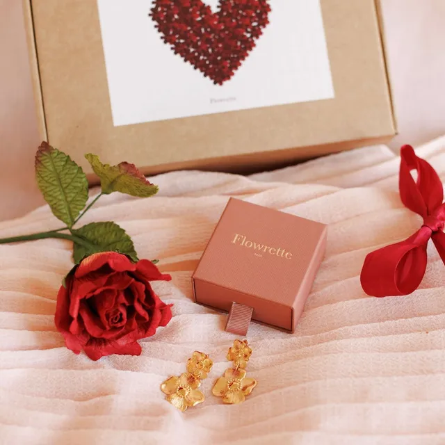 Flowrette Écrin d’Amour coffret Saint-Valentin rose papier boucles