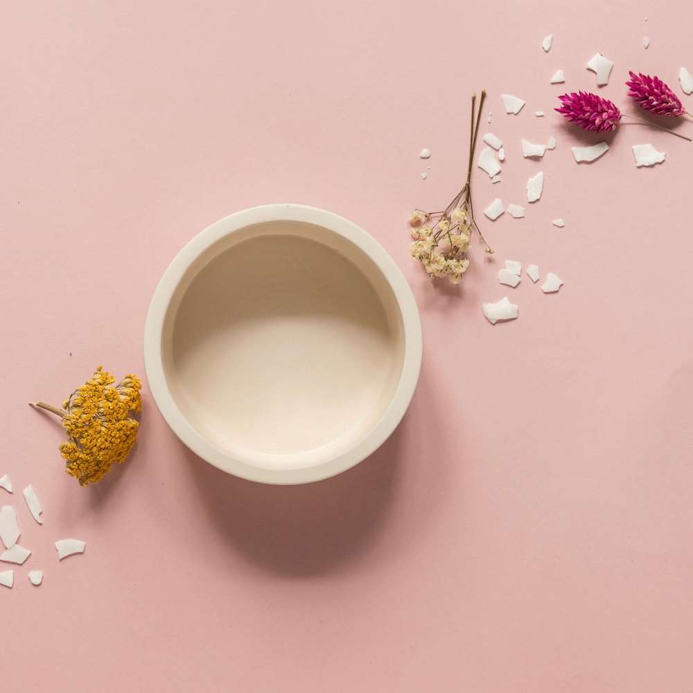 Flowrette Loisirs créatifs Kit DIY bougie fleurie Jasmin et Phalaris cire soja