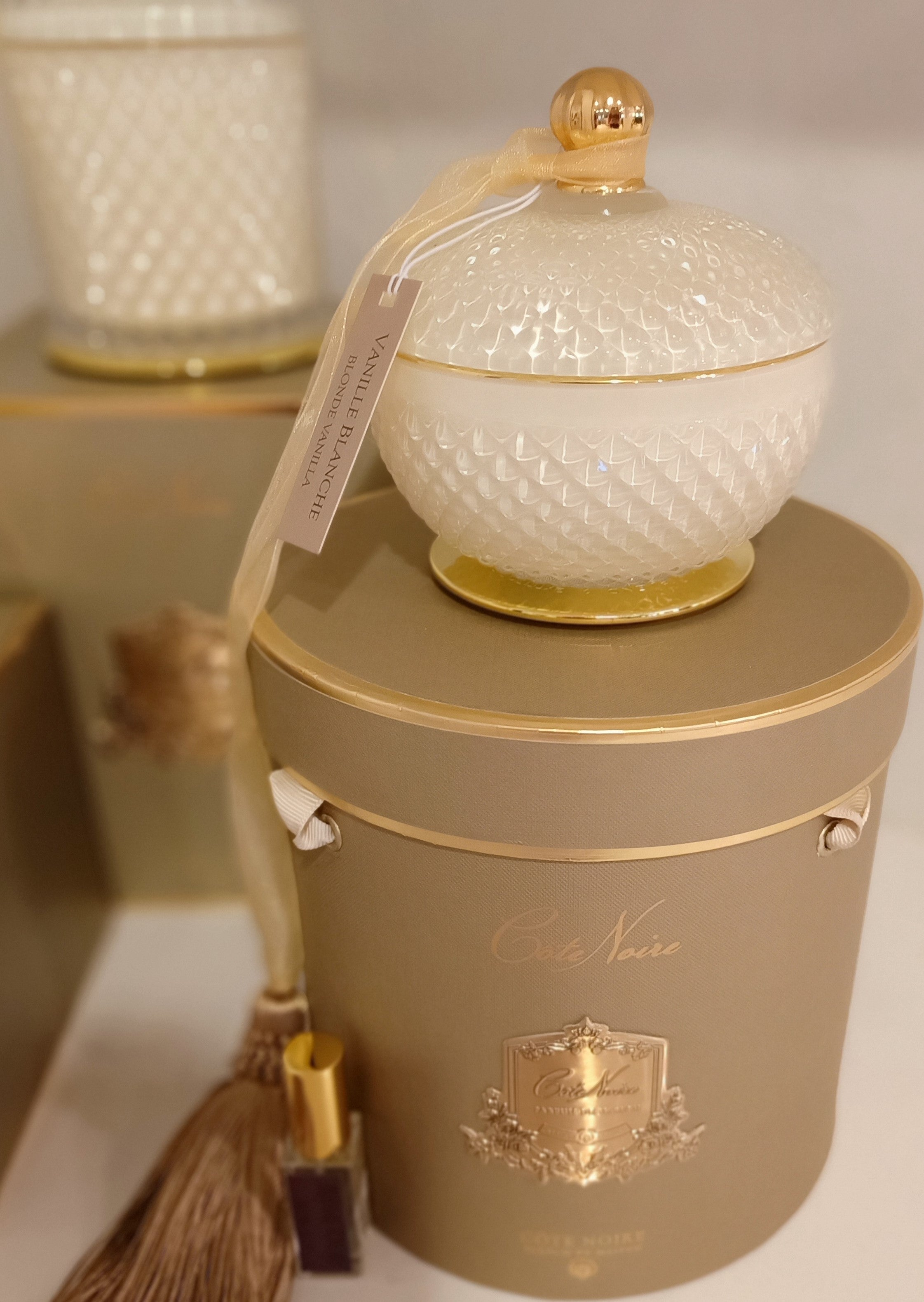 Côte Noire Art Deco GML30005 bougie vanille blanche 300g crème