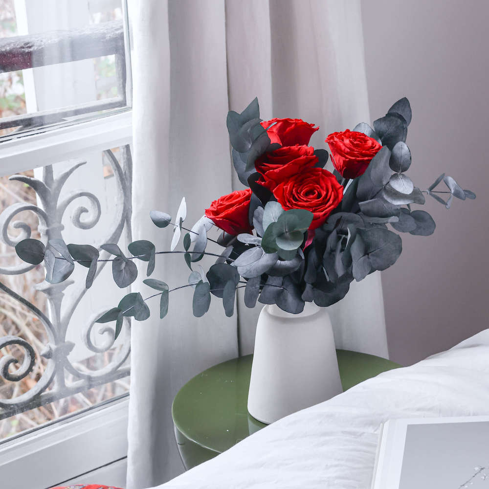 Flowrette Grand Amour bouquet roses rouges stabilisées sans vase