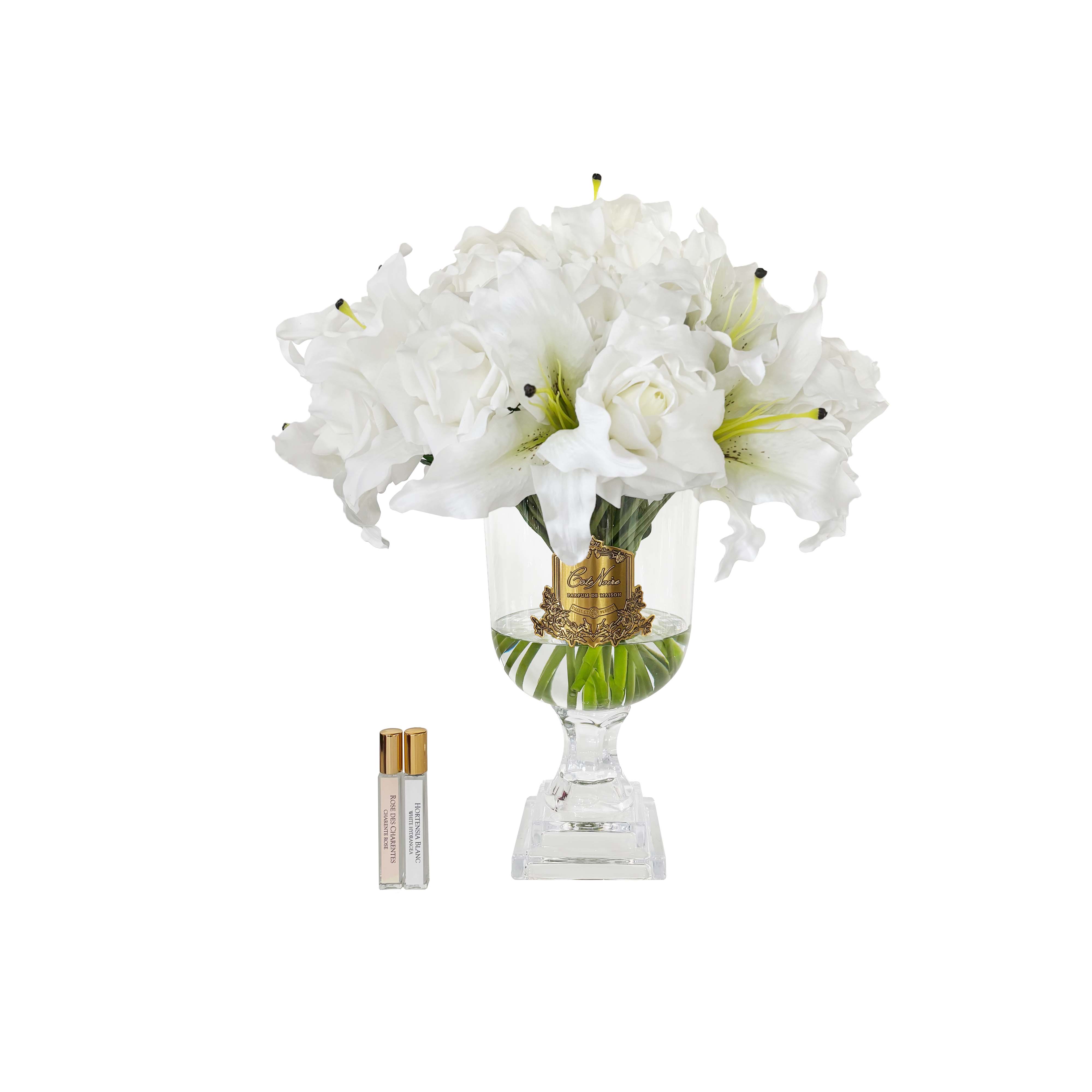 Côte Noire Versailles lys roses artificielles blanc vase doré