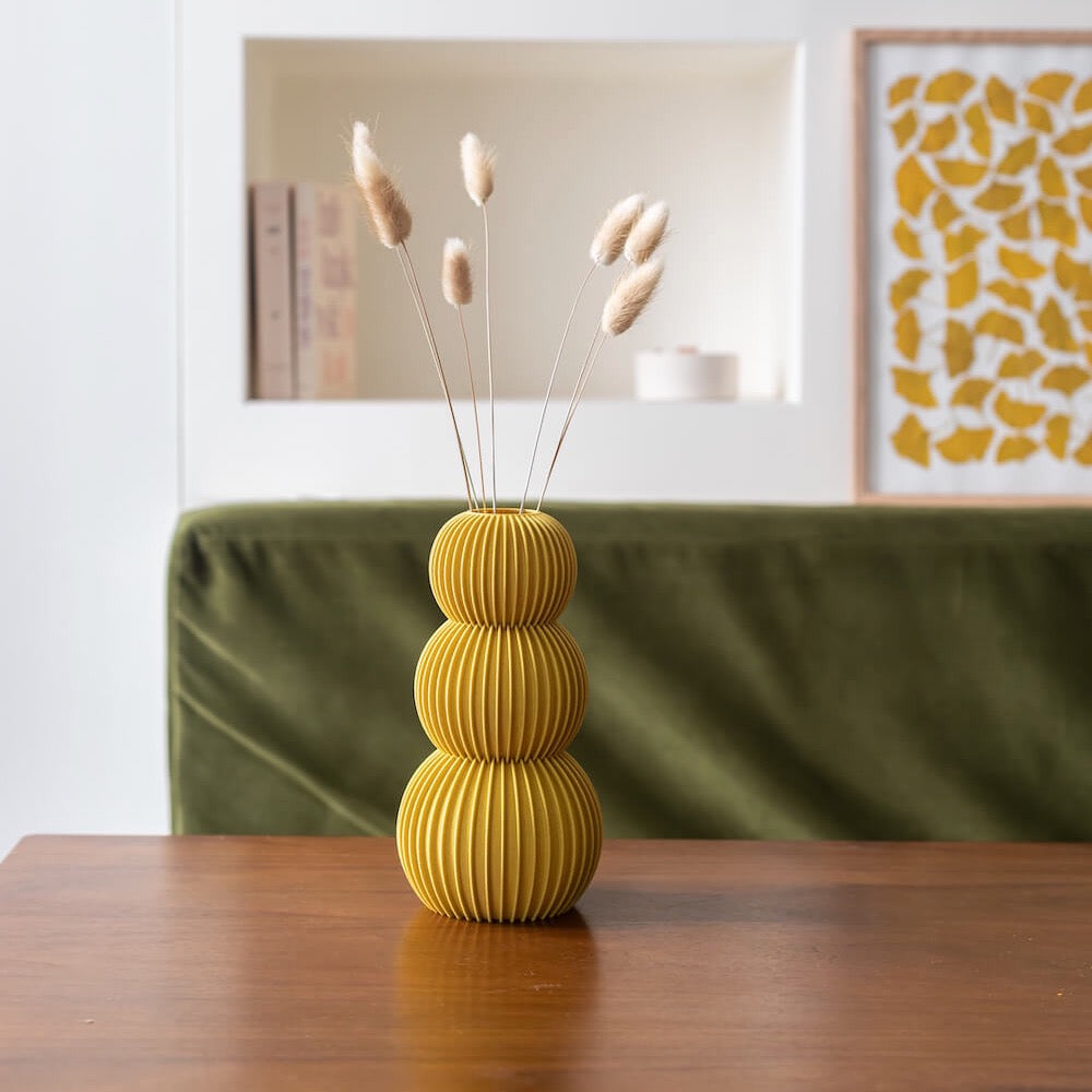 Flowrette Flamant vase jaune moutarde fleurs séchées