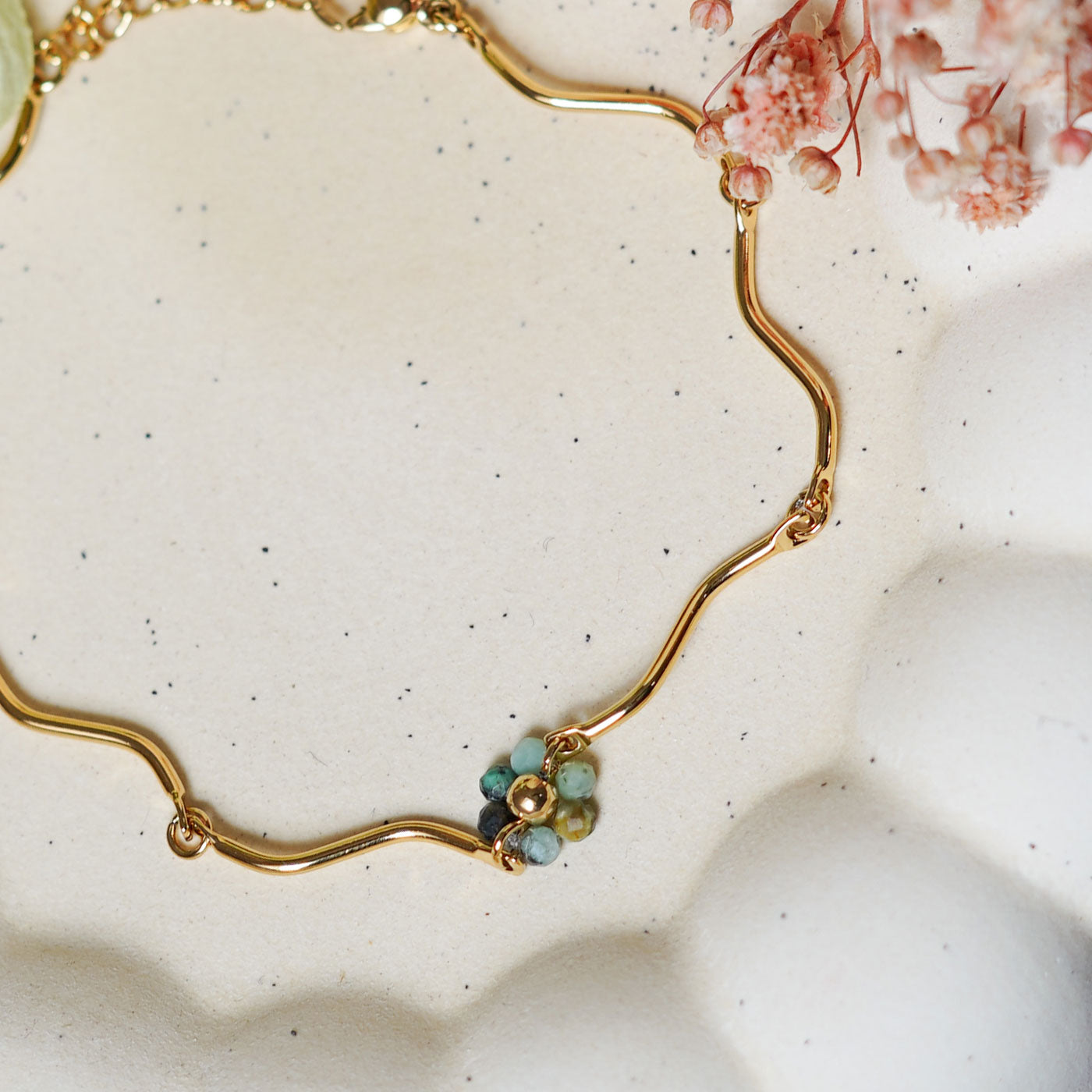 Flowrette Anémone bracelet doré perles vert émeraude
