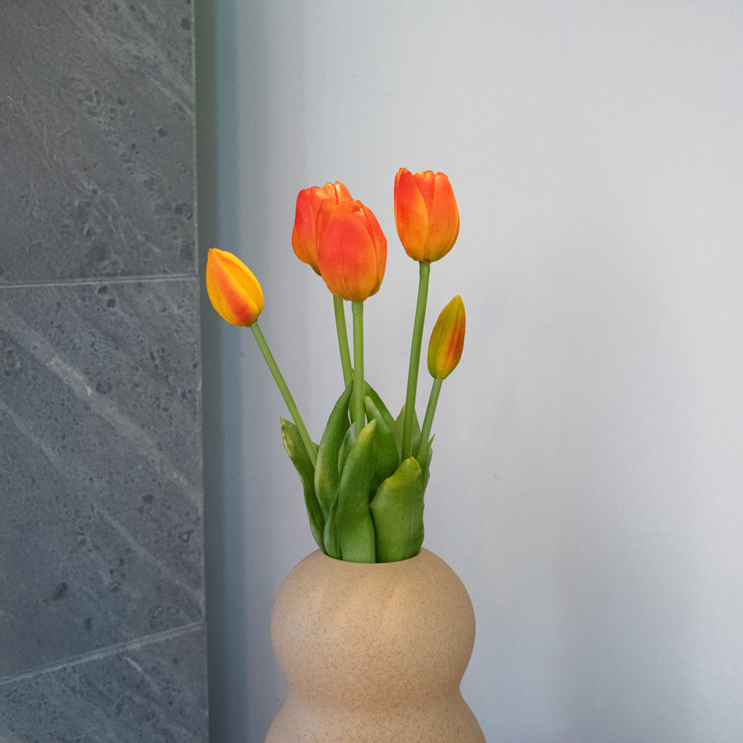 Flowrette Fleurs artificielles botte 5 tulipes orange Real Touch