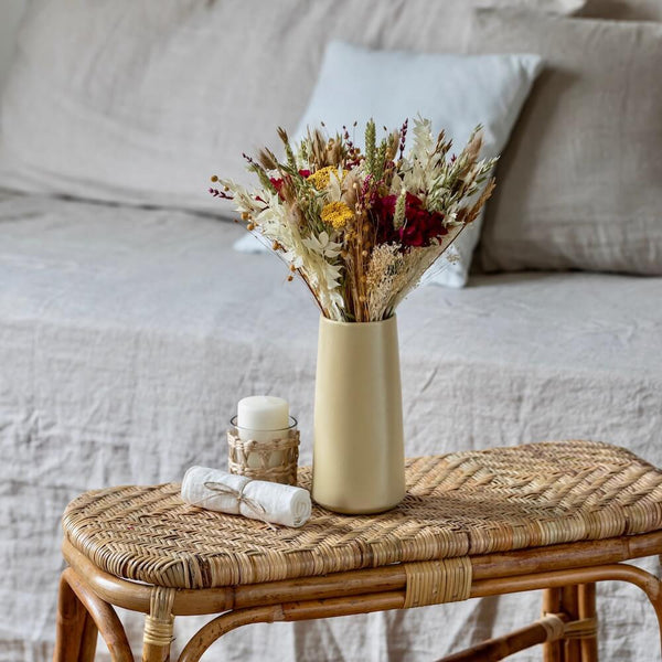 Flowrette Goberlote vase en grès vanille fait main
