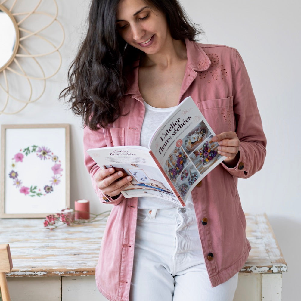 Flowrette Loisirs créatifs L'Atelier des fleurs séchées livre