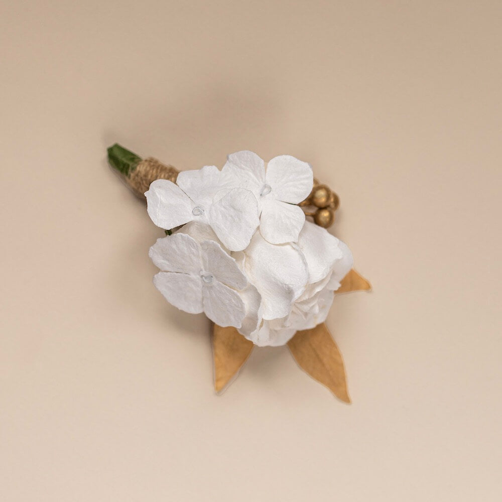 Flowrette Bijoux boutonnière papier blanc doré mariage hortensia