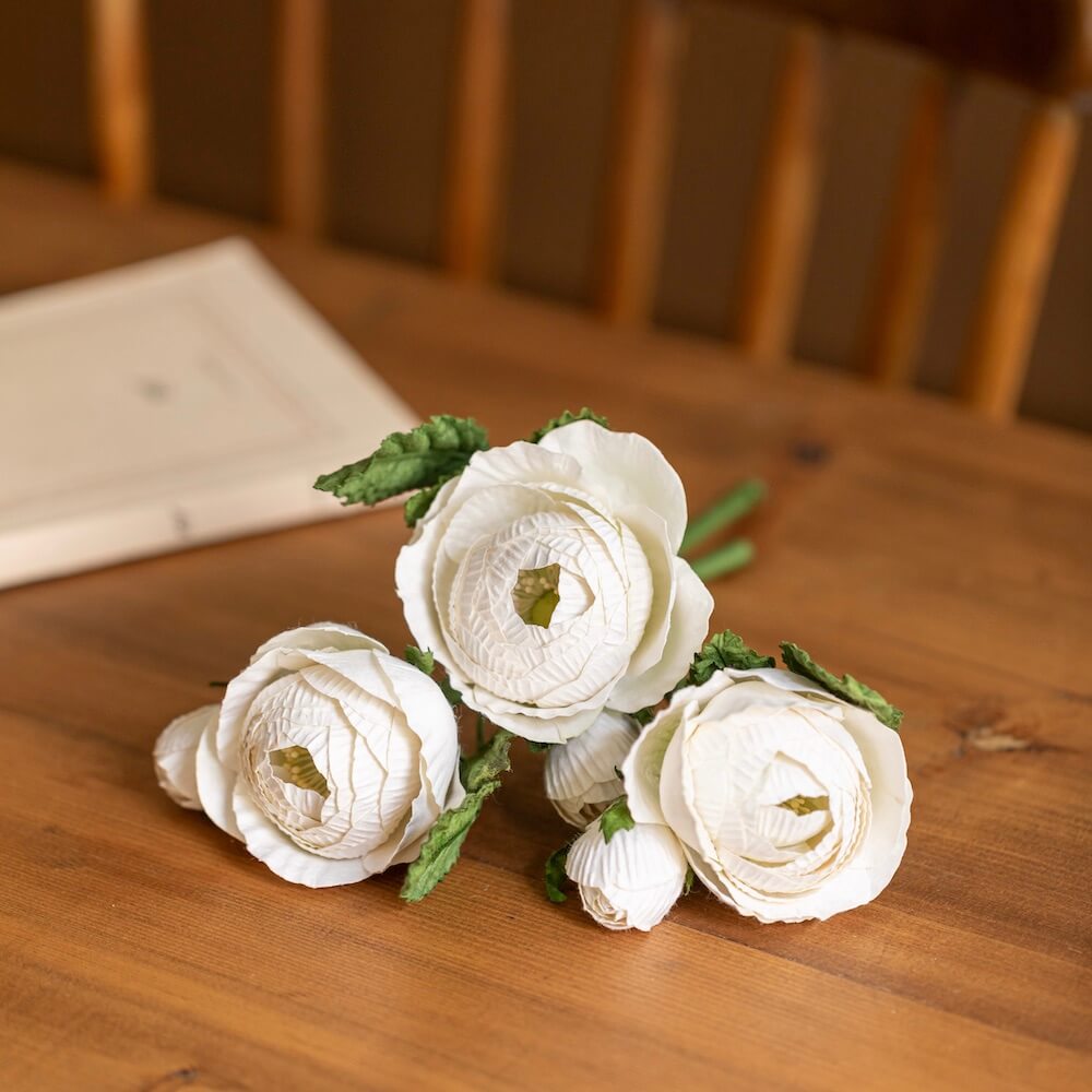 Flowrette Rose Queen rose en papier blanche x1