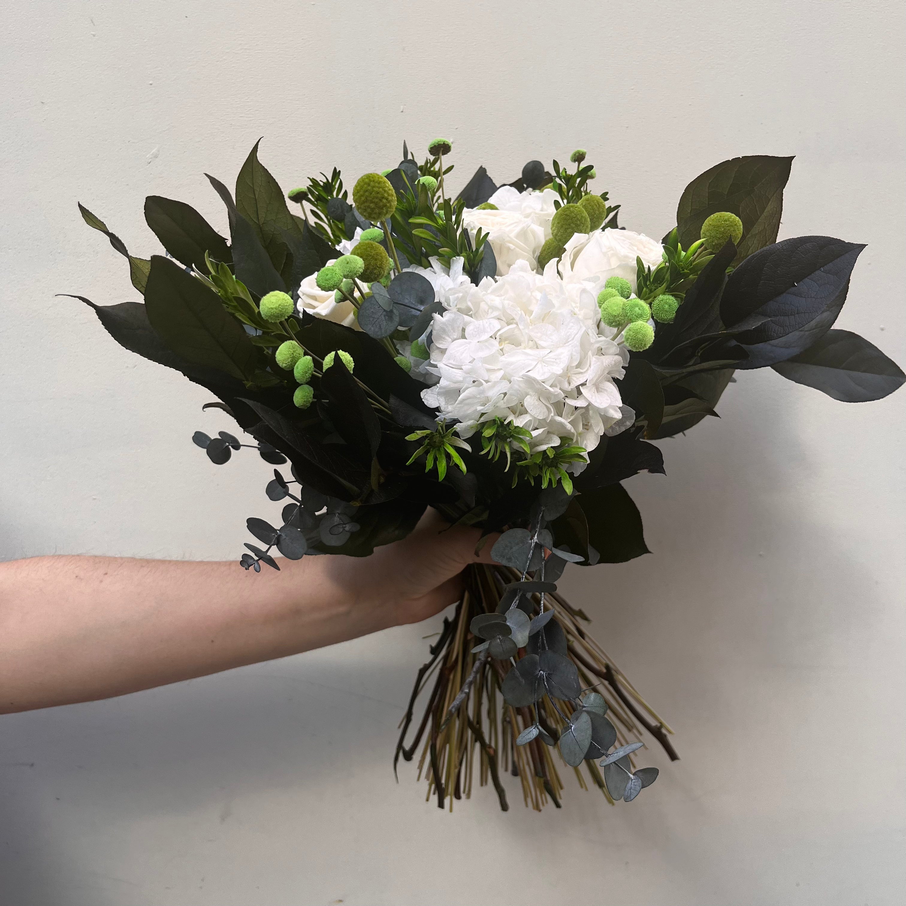 Ateliers Ouchamp Avenue Montaigne bouquet stabilisé blanc vert 40 cm