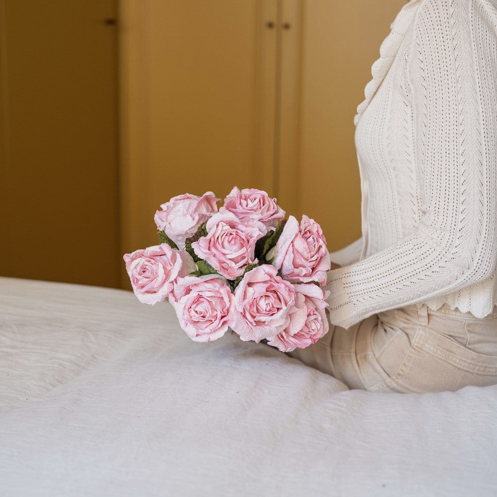 Flowrette Alice rose en papier rose pâle x1 éternelle