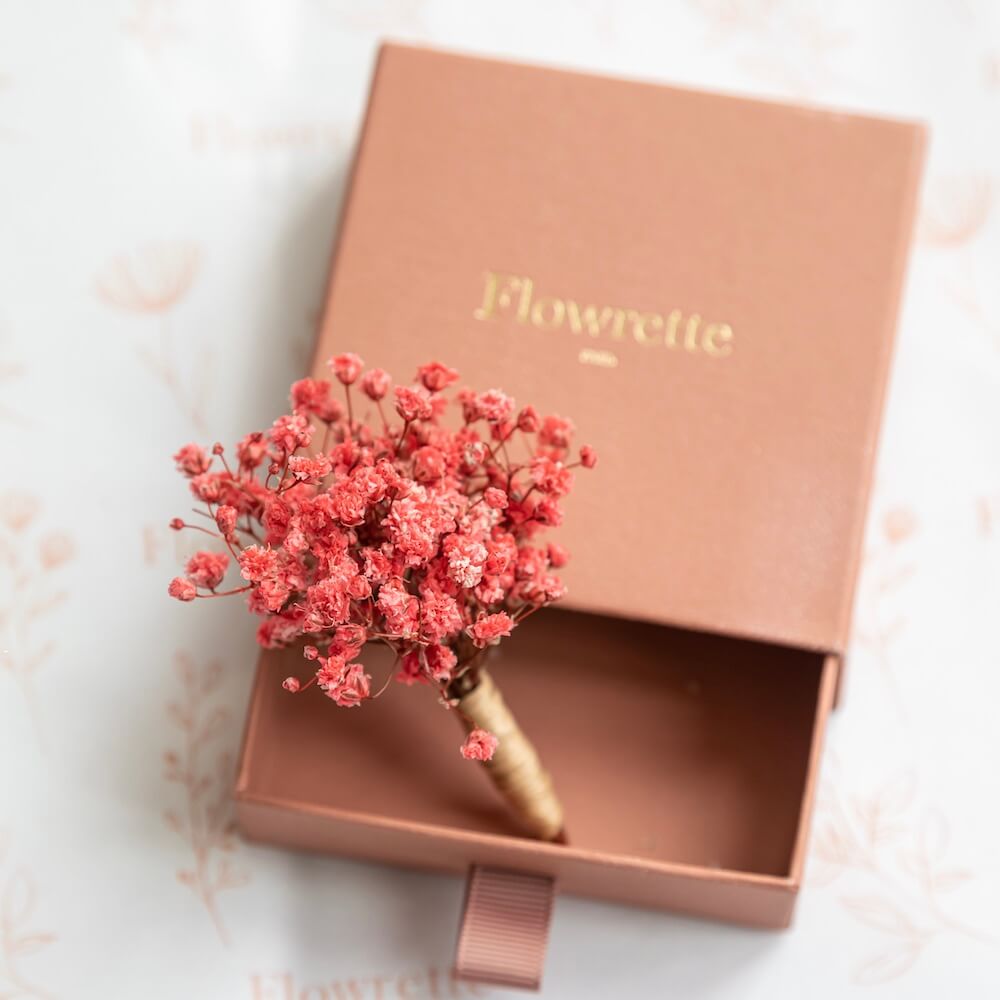 Flowrette Boutonnière gypsophile rose mariage 11 cm