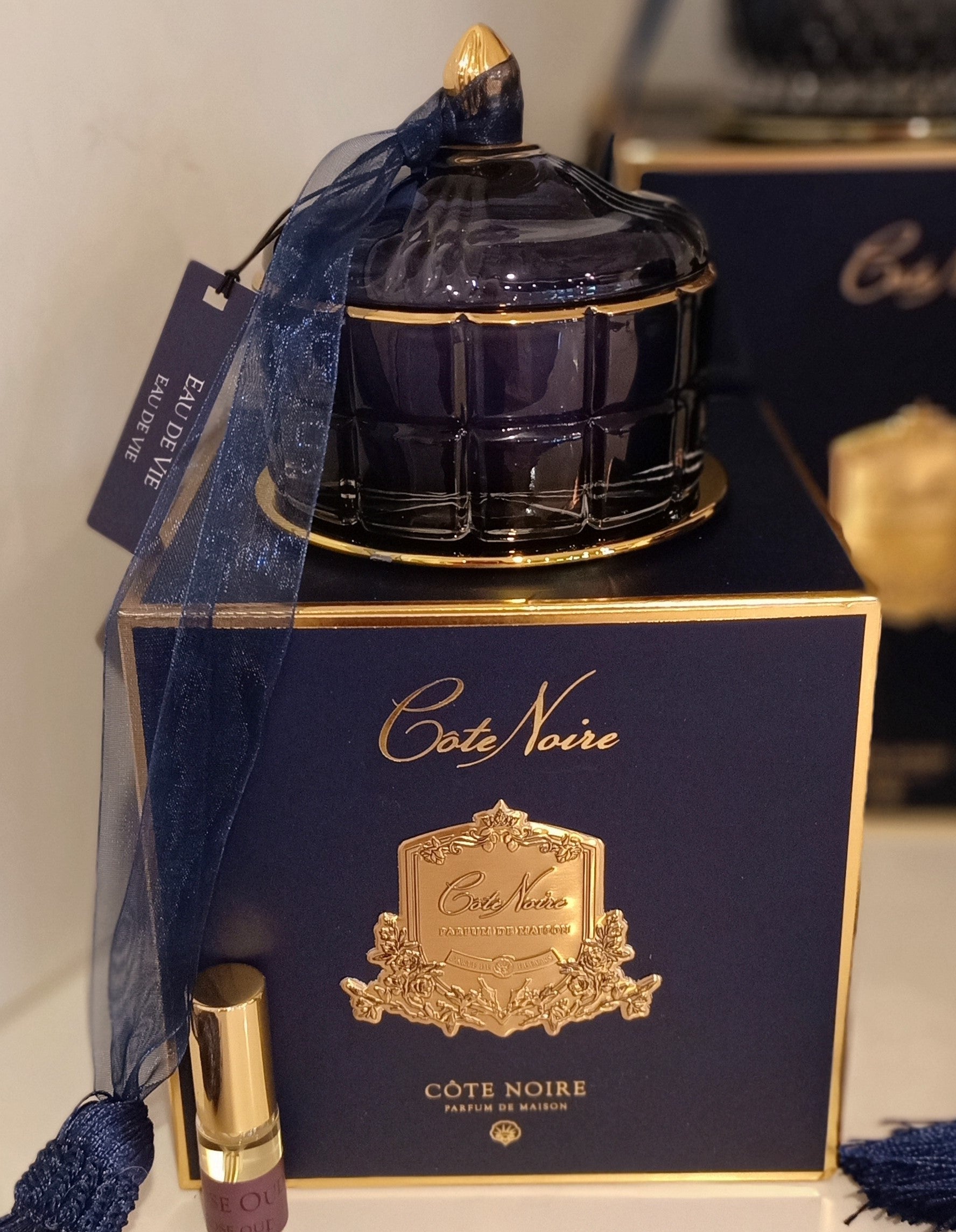 Côte Noire Art Deco GML45016 bougie 200g eau de vie bleue