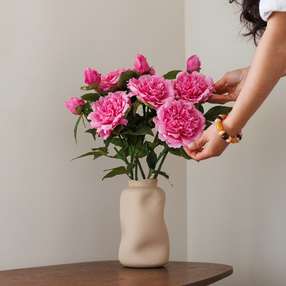 Flowrette Pivoine rose foncé fleur artificielle x1 Real Touch