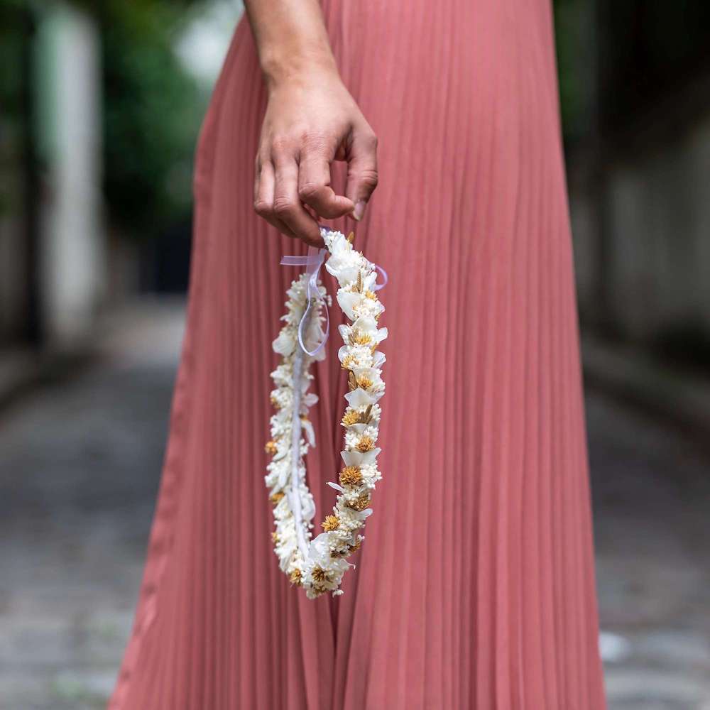 Flowrette Léna couronne fleurs séchées mariage blanc crème