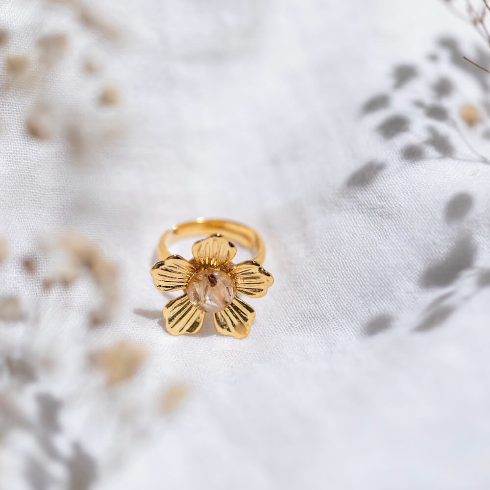 Flowrette Daisy bague fleur séchée dorée ajustable
